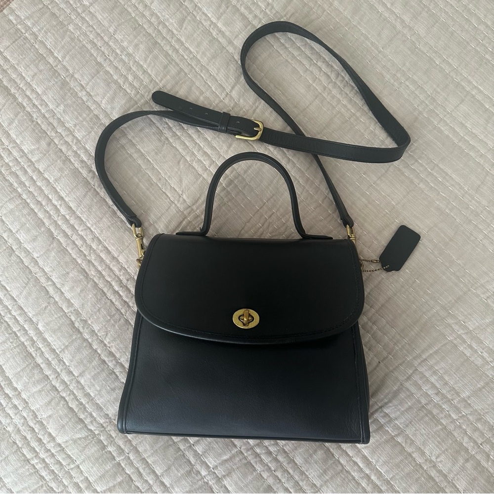 Classic Black Leather Top-Handle Crossbody Bag - Picture 3 of 11